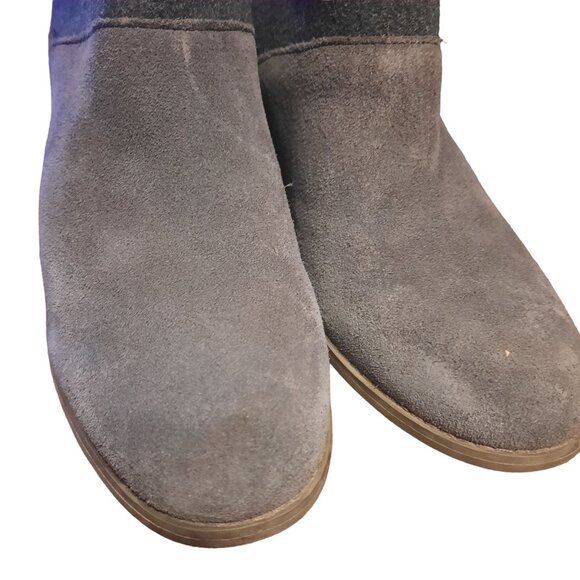 TOMS Lacy Suede Block Heel Ankle Bootie - Picture 4 of 11